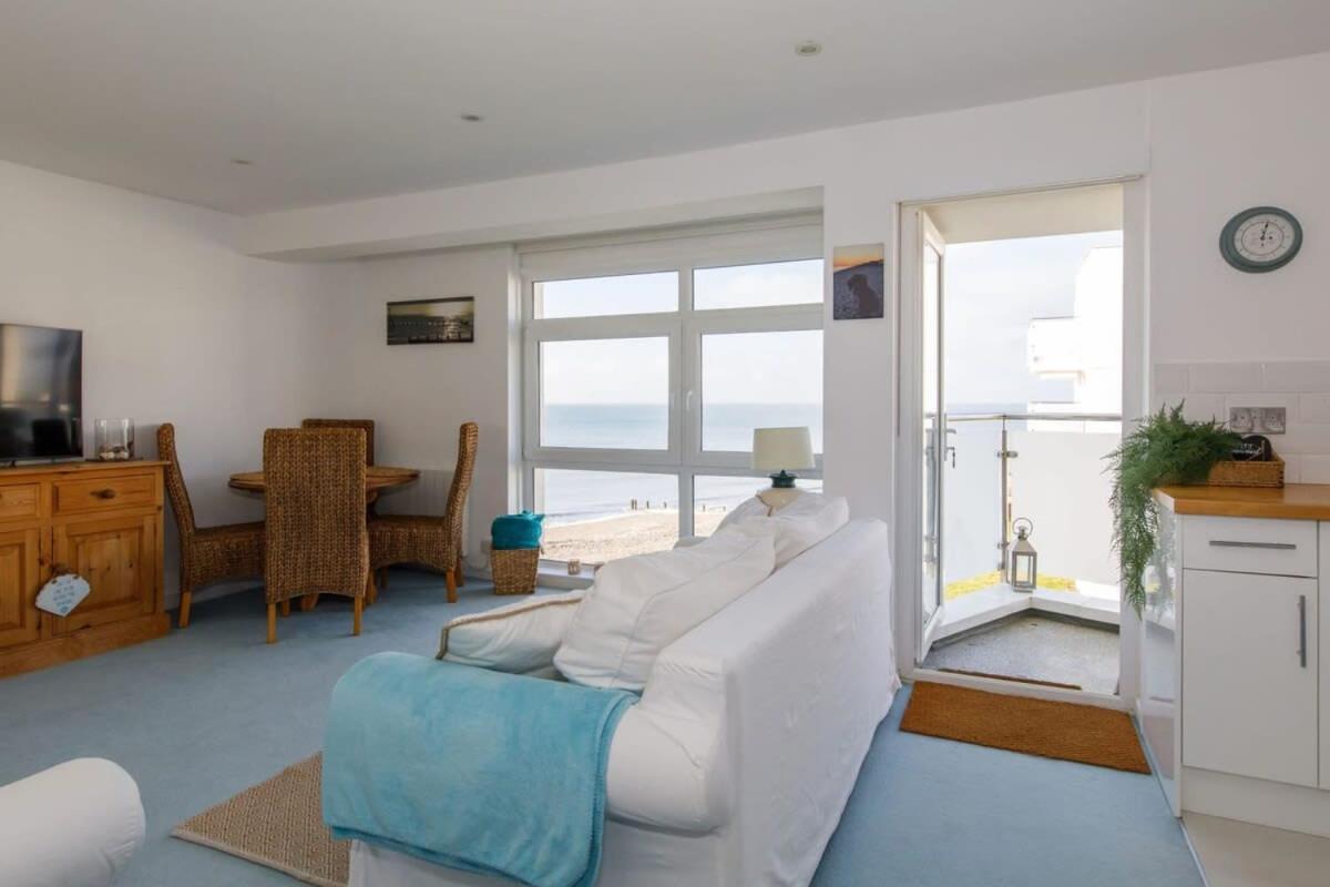 Two Bed Seafront Escape In East Wittering Apartment ภายนอก รูปภาพ