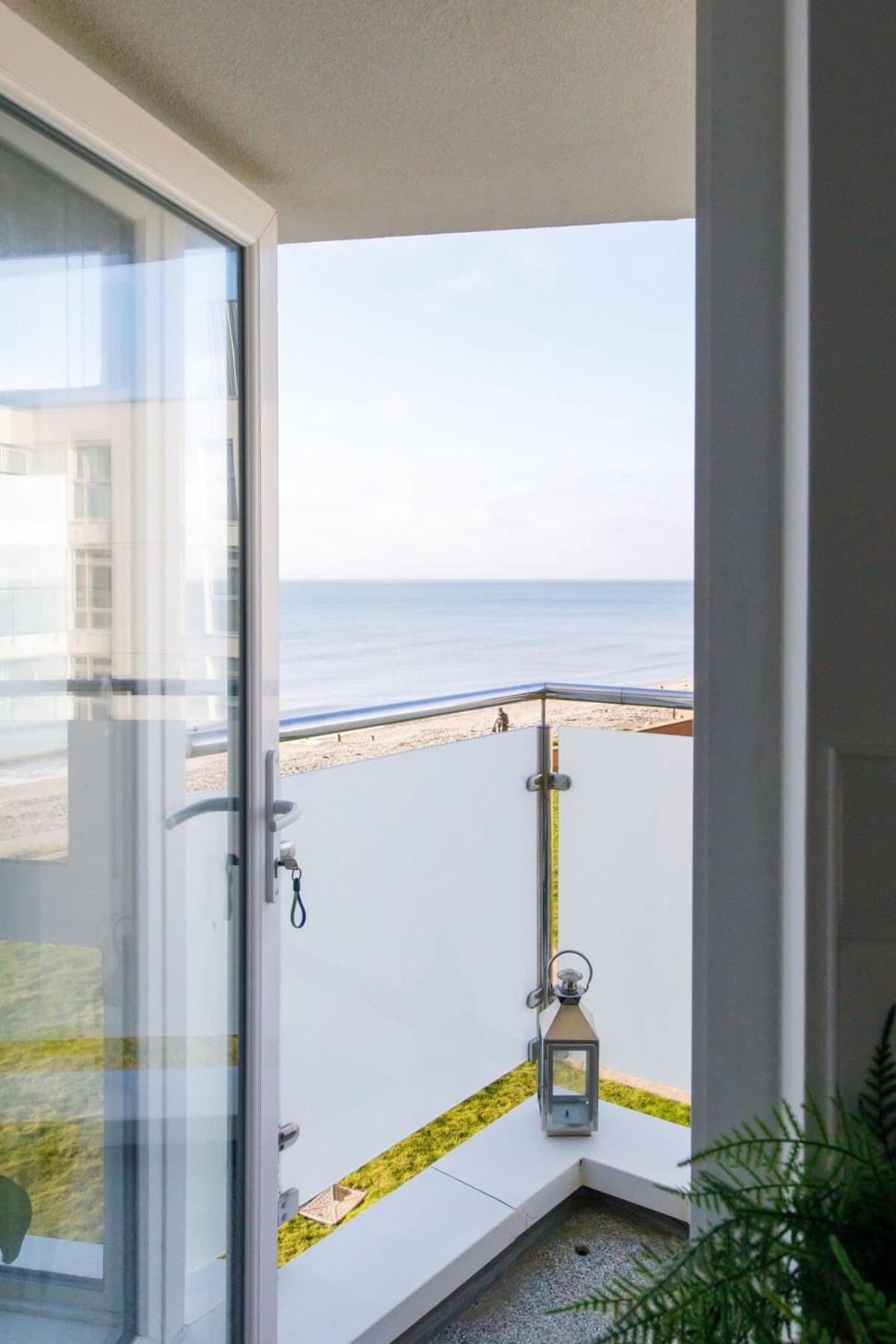 Two Bed Seafront Escape In East Wittering Apartment ภายนอก รูปภาพ